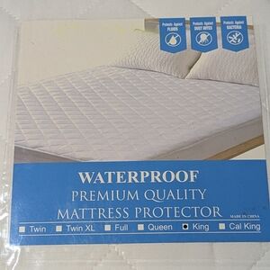 Waterproof White Mattress Protector